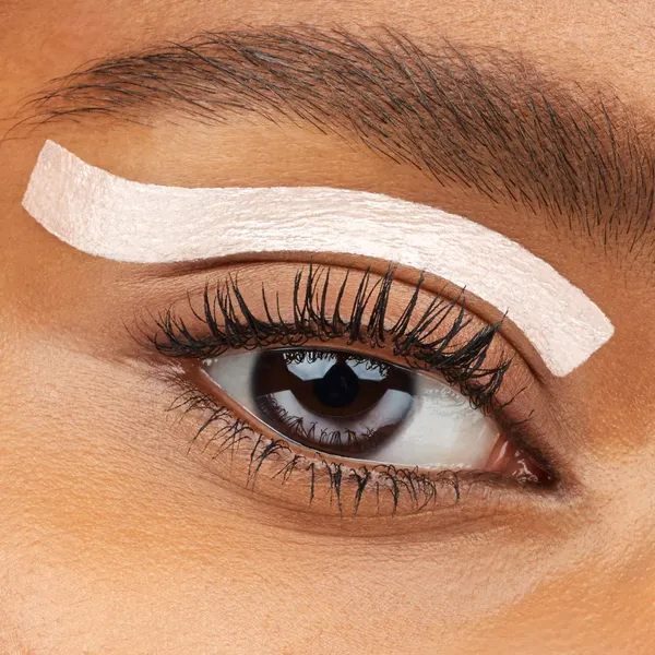 سایه چشم مایع اسنس مدل Luminous Eye Tint