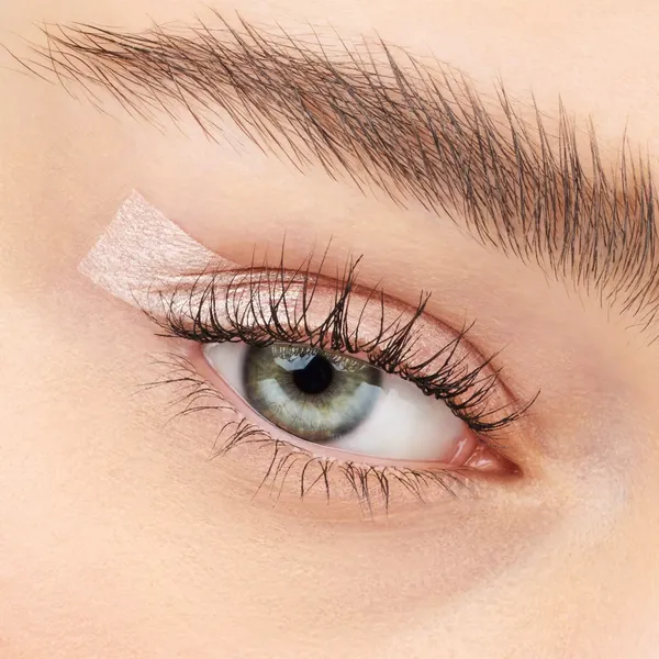 سایه چشم مایع اسنس مدل Luminous Eye Tint